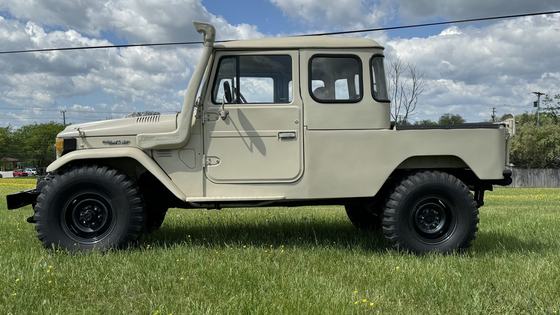 1982 Toyota Land Cruiser FJ40 by StevenAJ