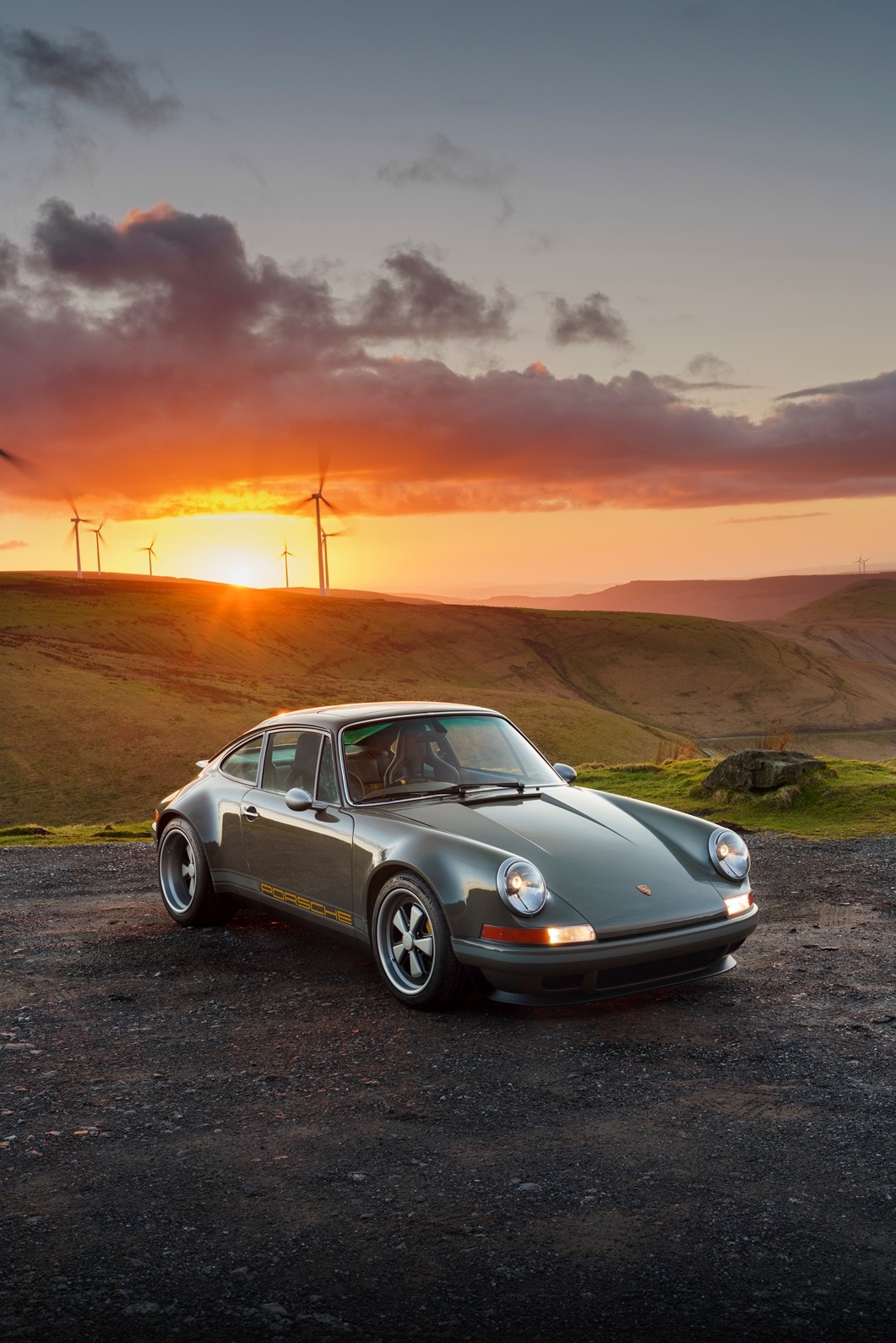 371hp Porsche 911 964 Restomod by Theon Design
