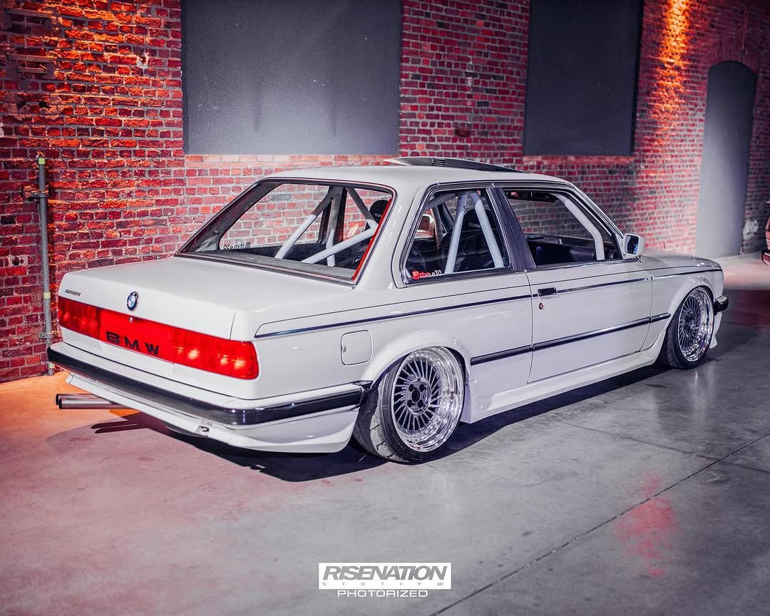 Zender BMW E30