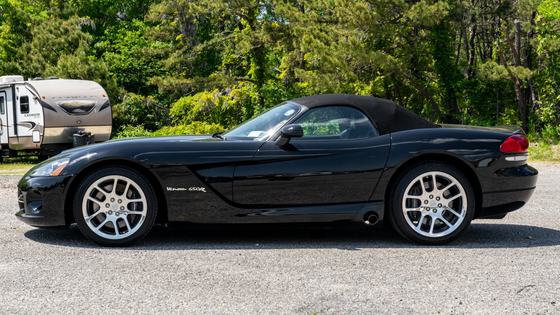 2003 Dodge Viper SRT-10 Hennessey Venom 650R