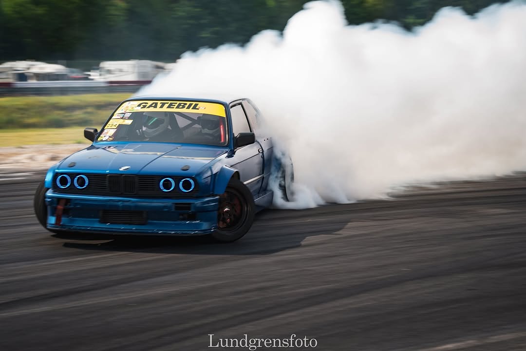 Liam Kling's BMW E30 Drift Build