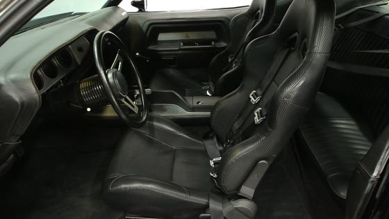 482hp 7.2L V8 Restomod 1972 Dodge Challenger