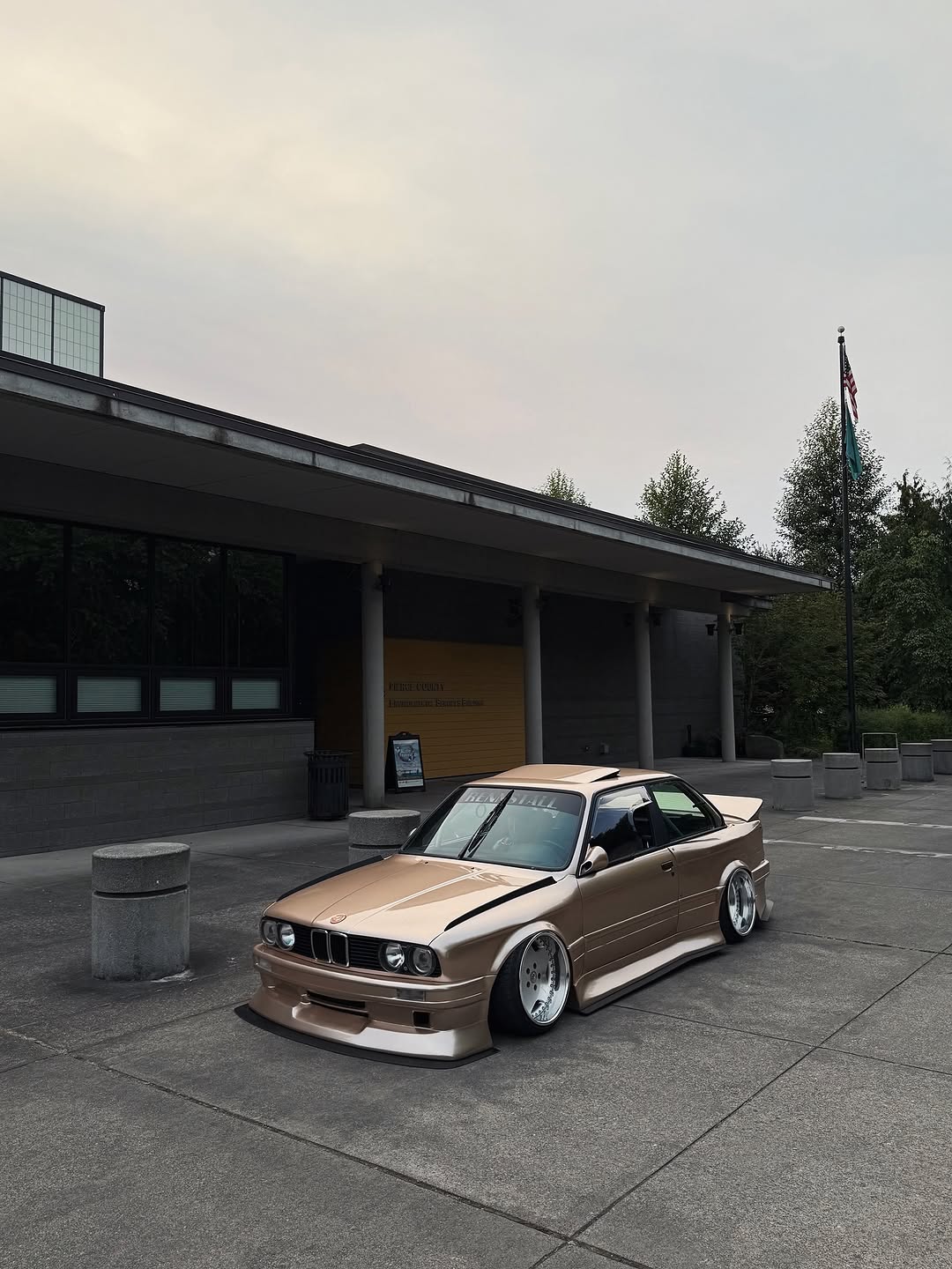 JDM styled BMW E30