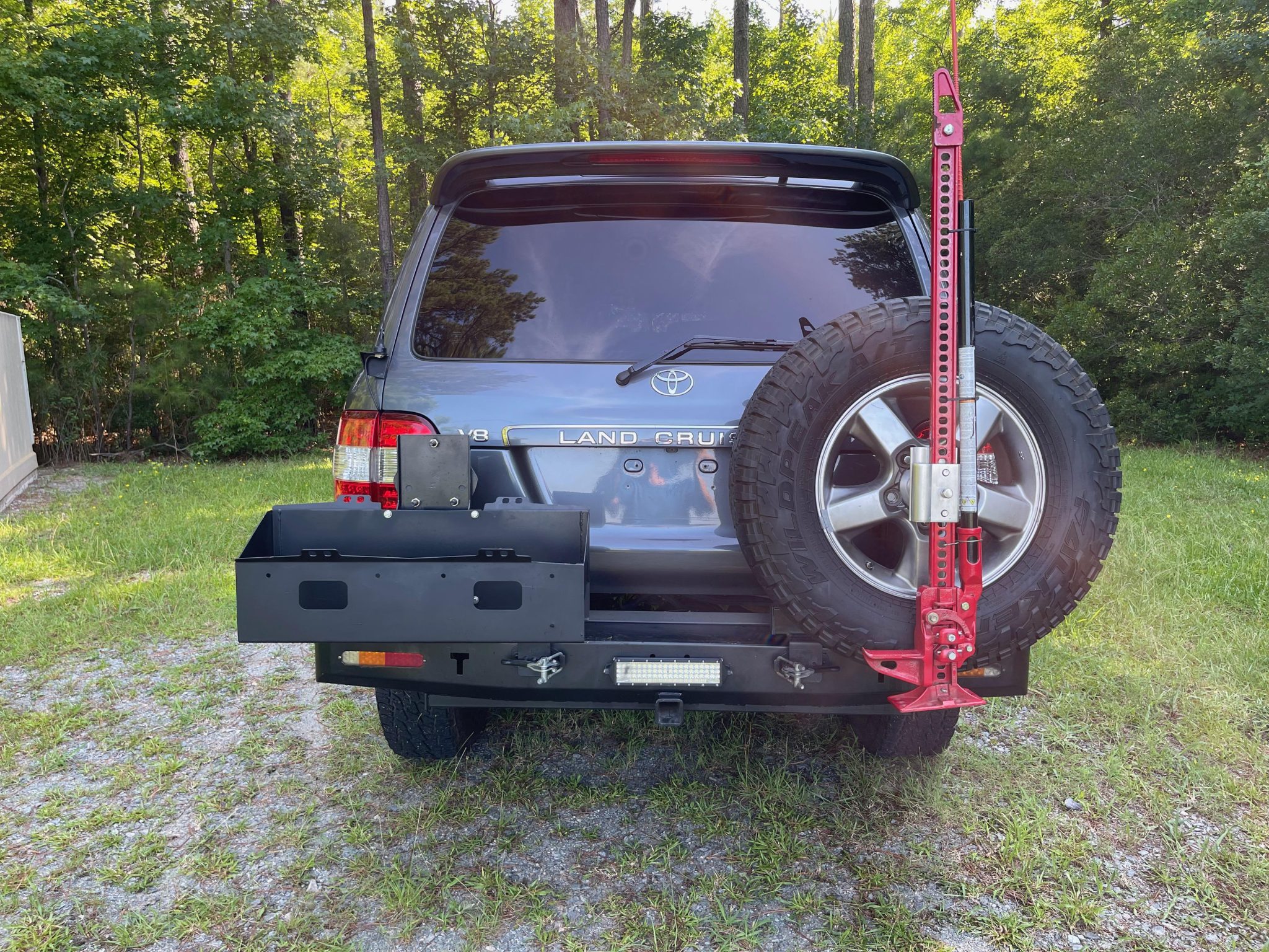 2006 Toyota Land Cruiser UZJ100 with ARB Lockers