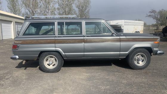 1977 Jeep Wagoneer Custom