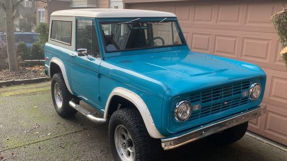 Modified 1970 Ford Bronco with 302ci V8