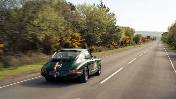 KAMM 912c Porsche Restomod: Lightweight with Modern Upgrades
