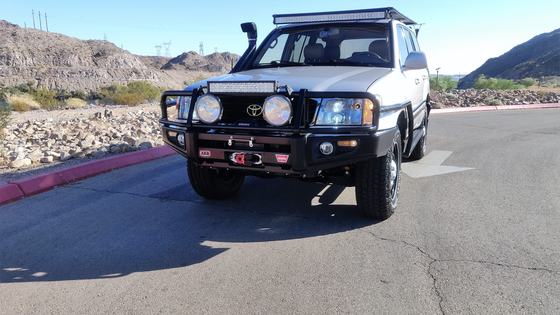2000 Toyota Land Cruiser UZJ100