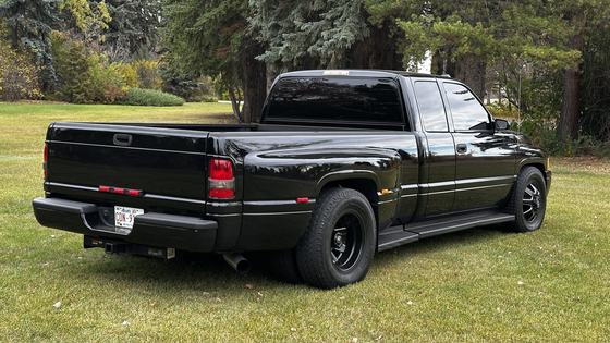 2002 Dodge Ram 3500 SLT+ Quad Cab Dually