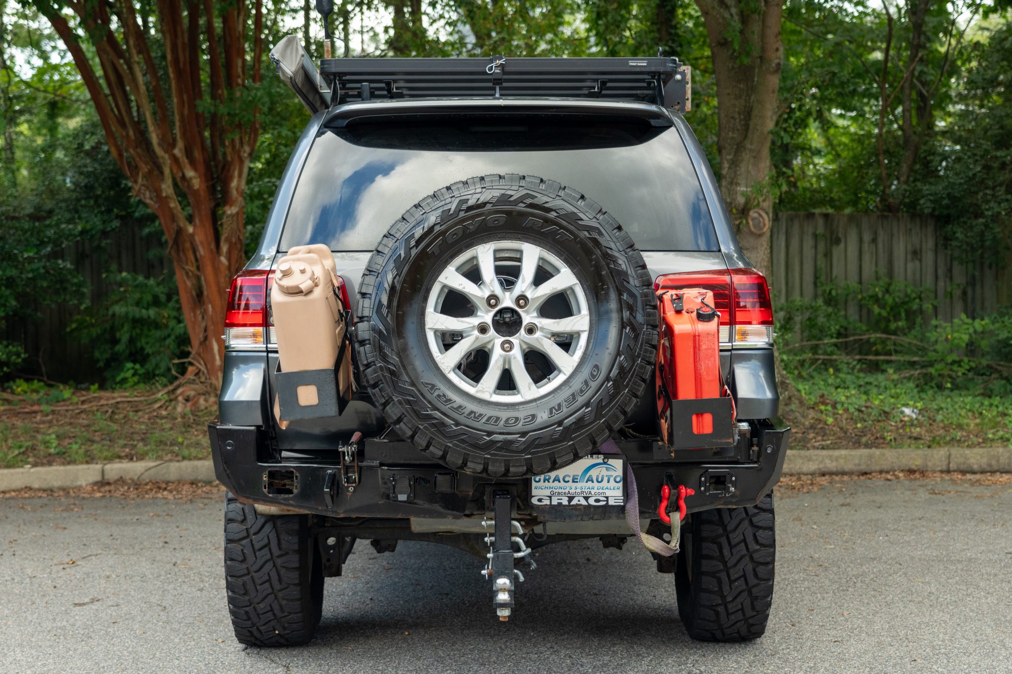 Modified Toyota Land Cruiser URJ200