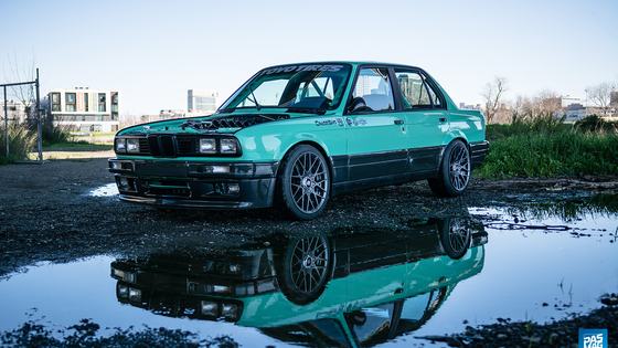 S54-Powered BMW E30 Sedan