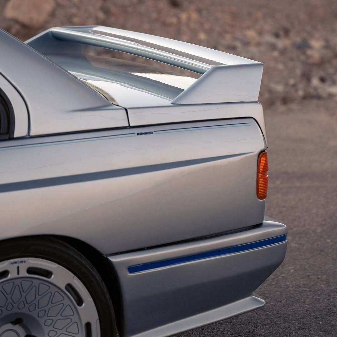 V10-Swapped BMW E30 M3 by Renner