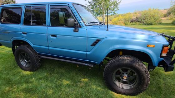 1984 Toyota Land Cruiser FJ60 by Seller