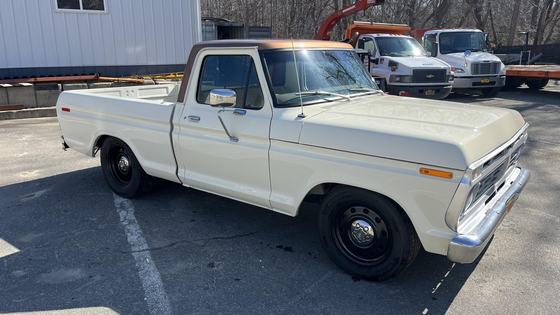 1973 Ford F-100 Custom by Renner