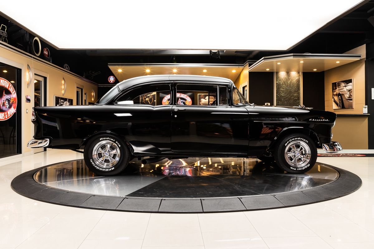 727hp 9.4L Big-Block 1955 Chevrolet 150