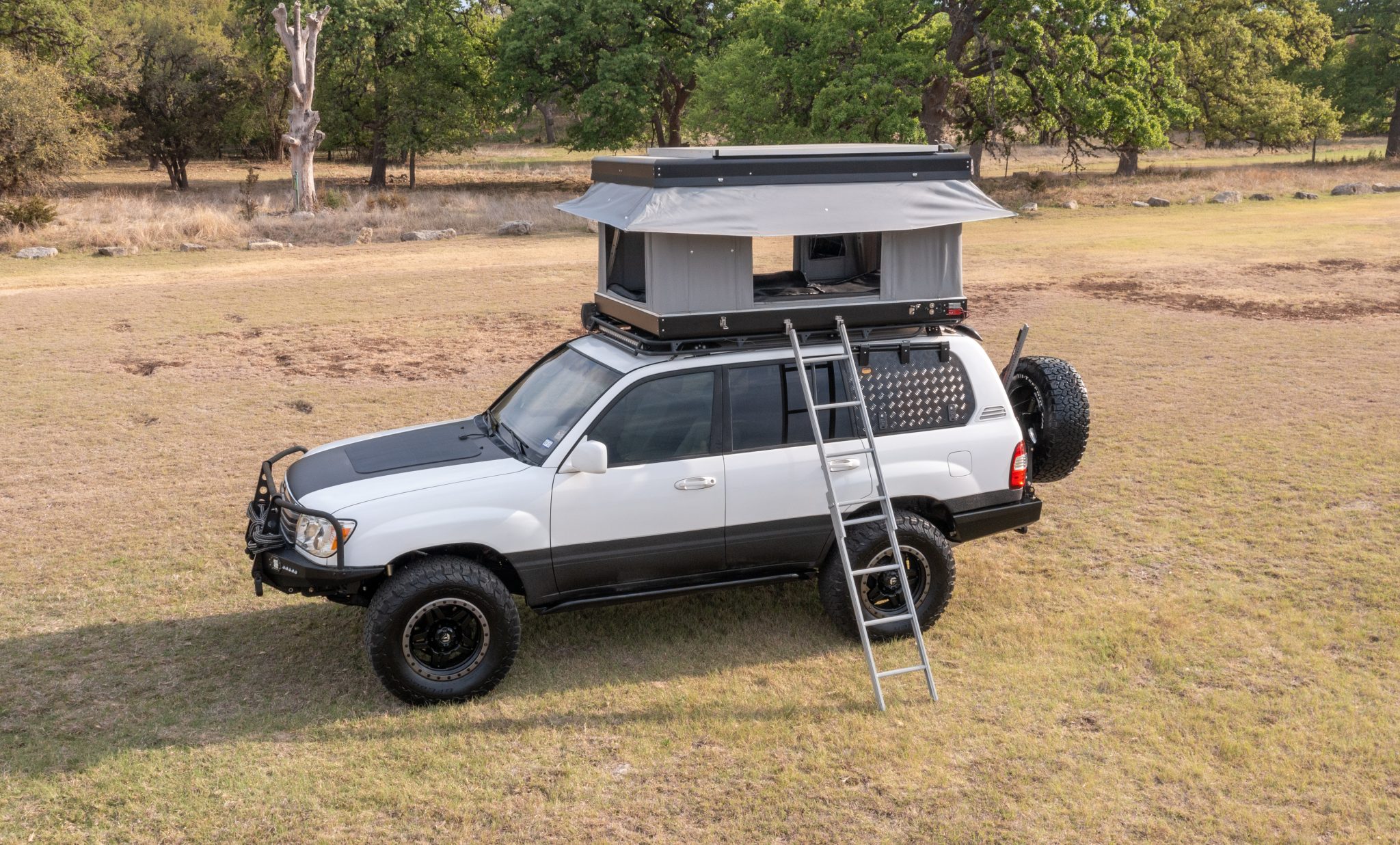 2006 Toyota Land Cruiser Overland Build