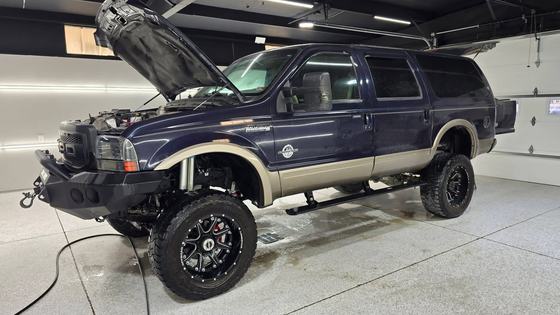 2001 Ford Excursion Limited 7.3L Power Stroke by Private Party