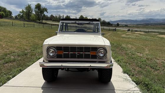 1977 Ford Bronco by Ameliaguidi