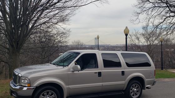 2003 Ford Excursion XLT by Becker Automotive Design
