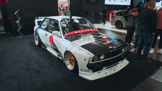 S54-Powered LTO BMW E30