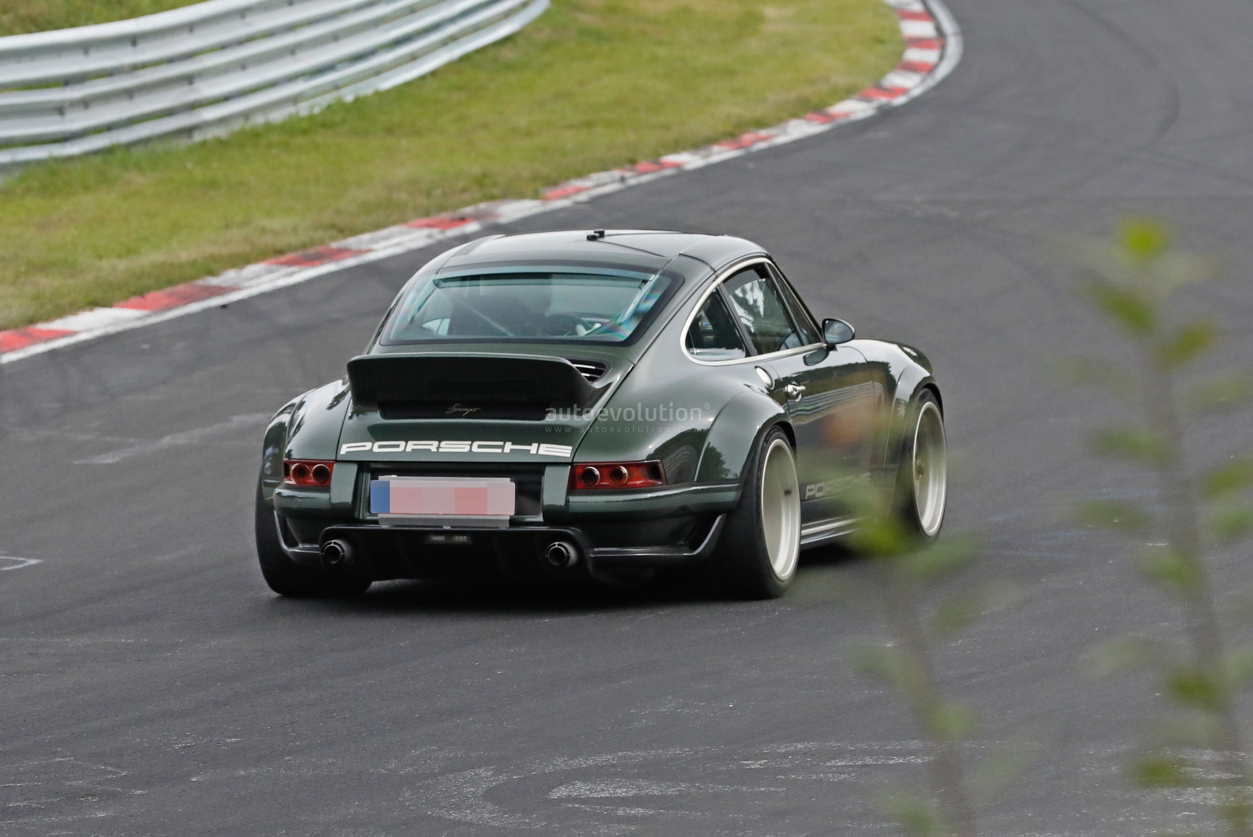 500hp Porsche 911 DLS by Singer