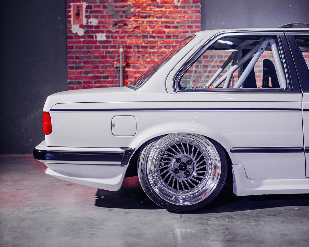 Zender BMW E30