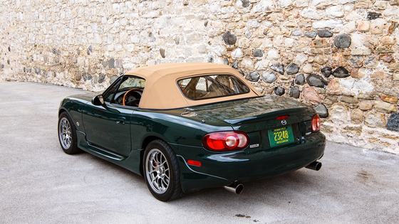 2001 Mazda MX-5 Miata Special Edition by Flyin’ Miata
