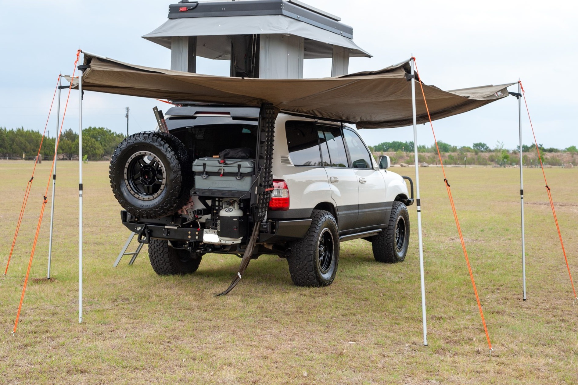 2006 Toyota Land Cruiser Overland Build