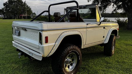 1977 Ford Bronco by BroncLove
