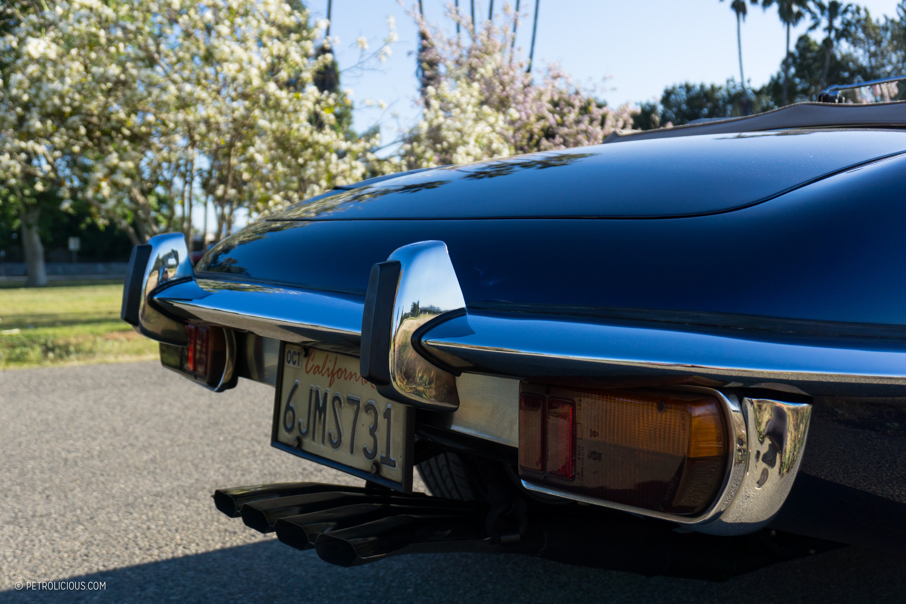 5.7-Liter V12 Jaguar E-Type Roadster