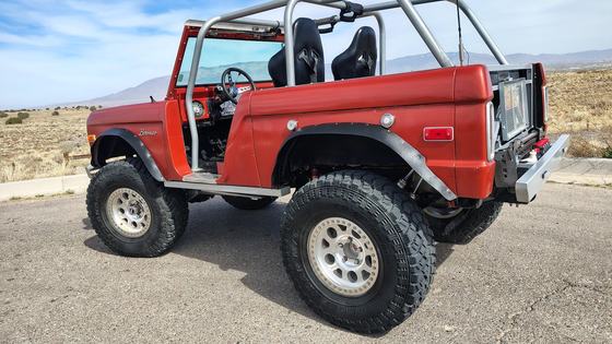 1975 Ford Bronco by eatoledo