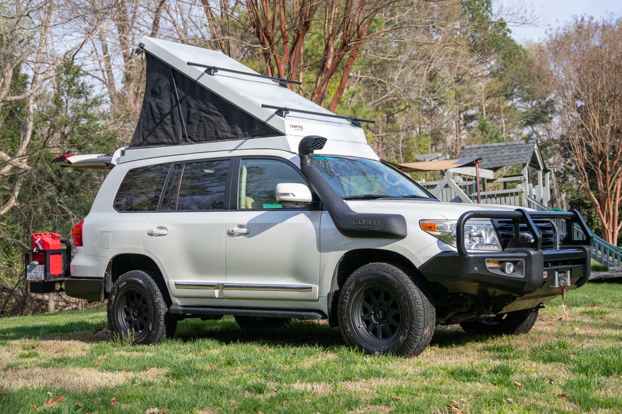 2014 Toyota Land Cruiser URJ200 Overland by WC54Fann