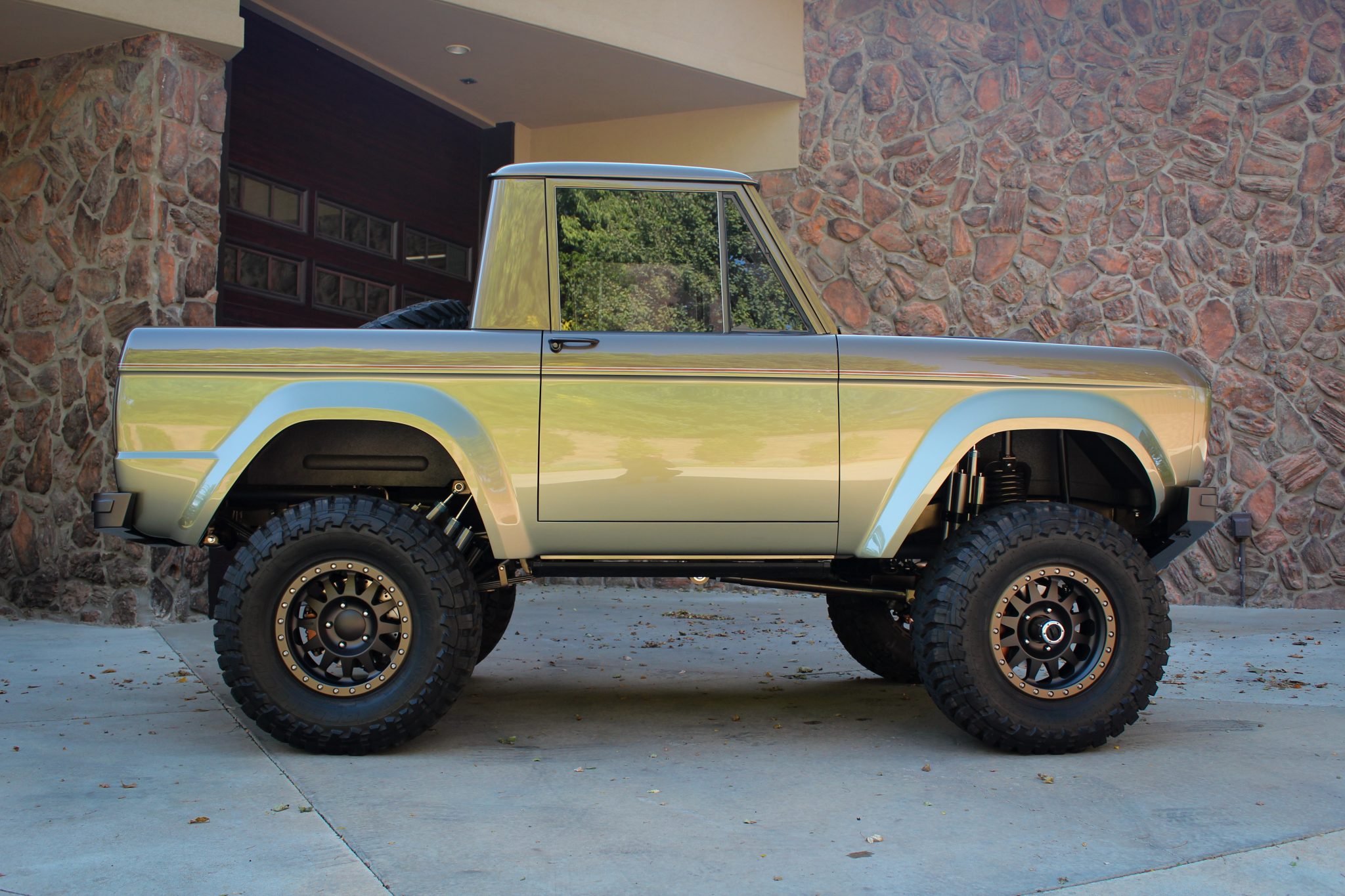 V8 Restomodded 1966 Ford Bronco Truck