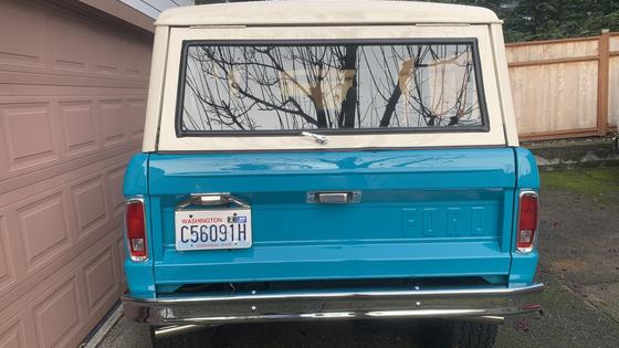 Modified 1970 Ford Bronco with 302ci V8
