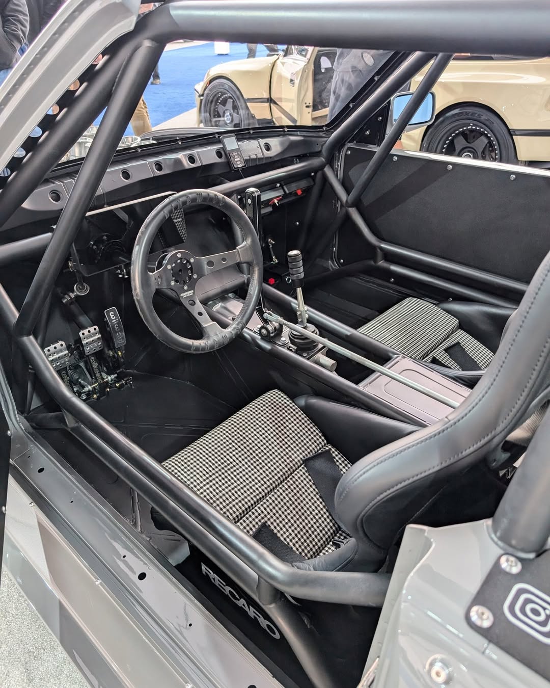 Tube Chassis LS-Swaped BMW E30 by Cameron Cocalis