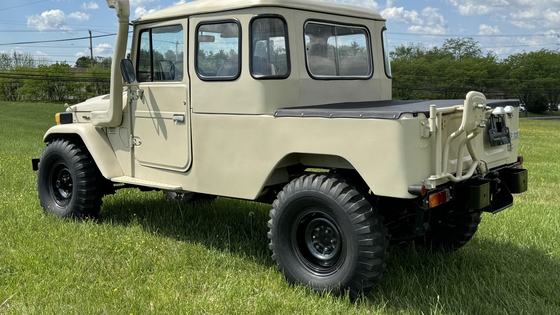 1982 Toyota Land Cruiser FJ40 by StevenAJ