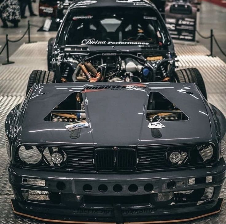 Dirty Thirty BMW E30 Drift Build by Daniel Lavman