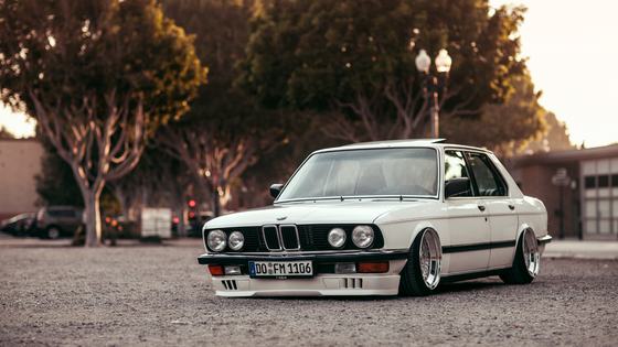 1987 BMW 535iS by Lawrence Lee