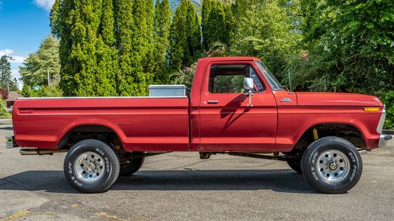 1977 Ford F-250 Custom 4×4