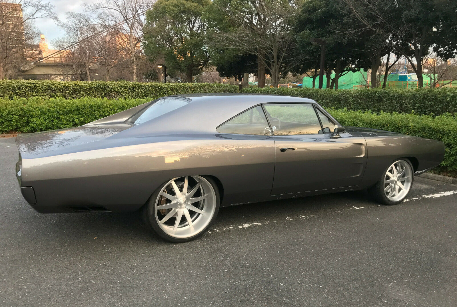 667hp Hemi V8 1970 Dodge Charger Restomod