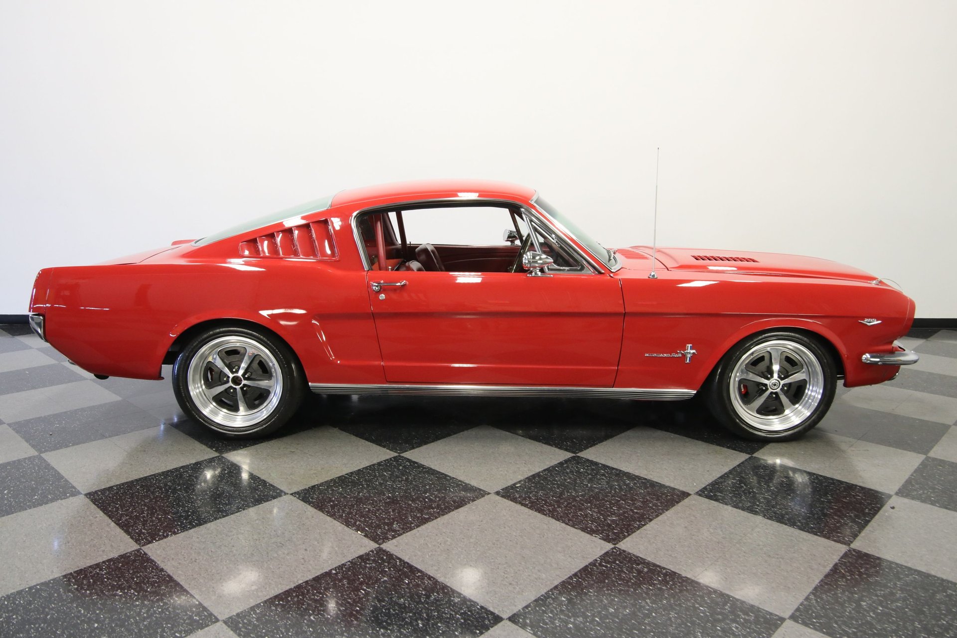 Supercharged 5.8L V8 1966 Ford Mustang Restomod