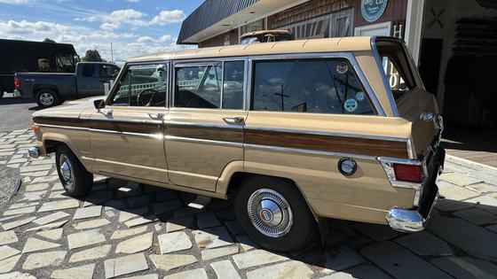 1977 Jeep Wagoneer Custom
