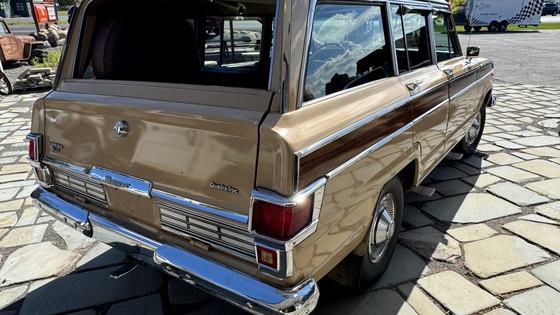 1977 Jeep Wagoneer Custom
