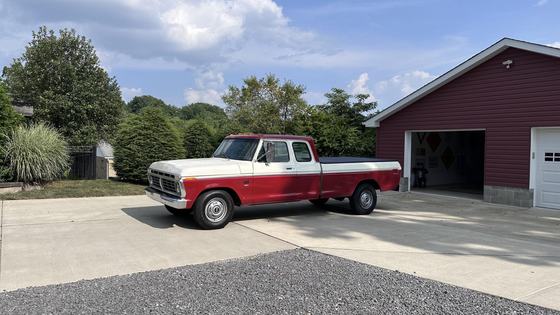 1975 Ford F-250 Custom SuperCab Trailer Special