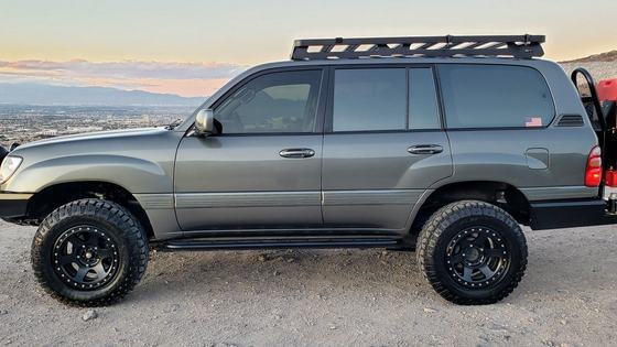 2000 Toyota Land Cruiser UZJ100