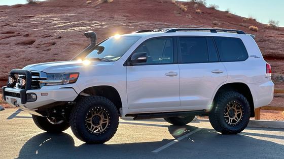Modified 2020 Toyota Land Cruiser URJ200 Heritage Edition