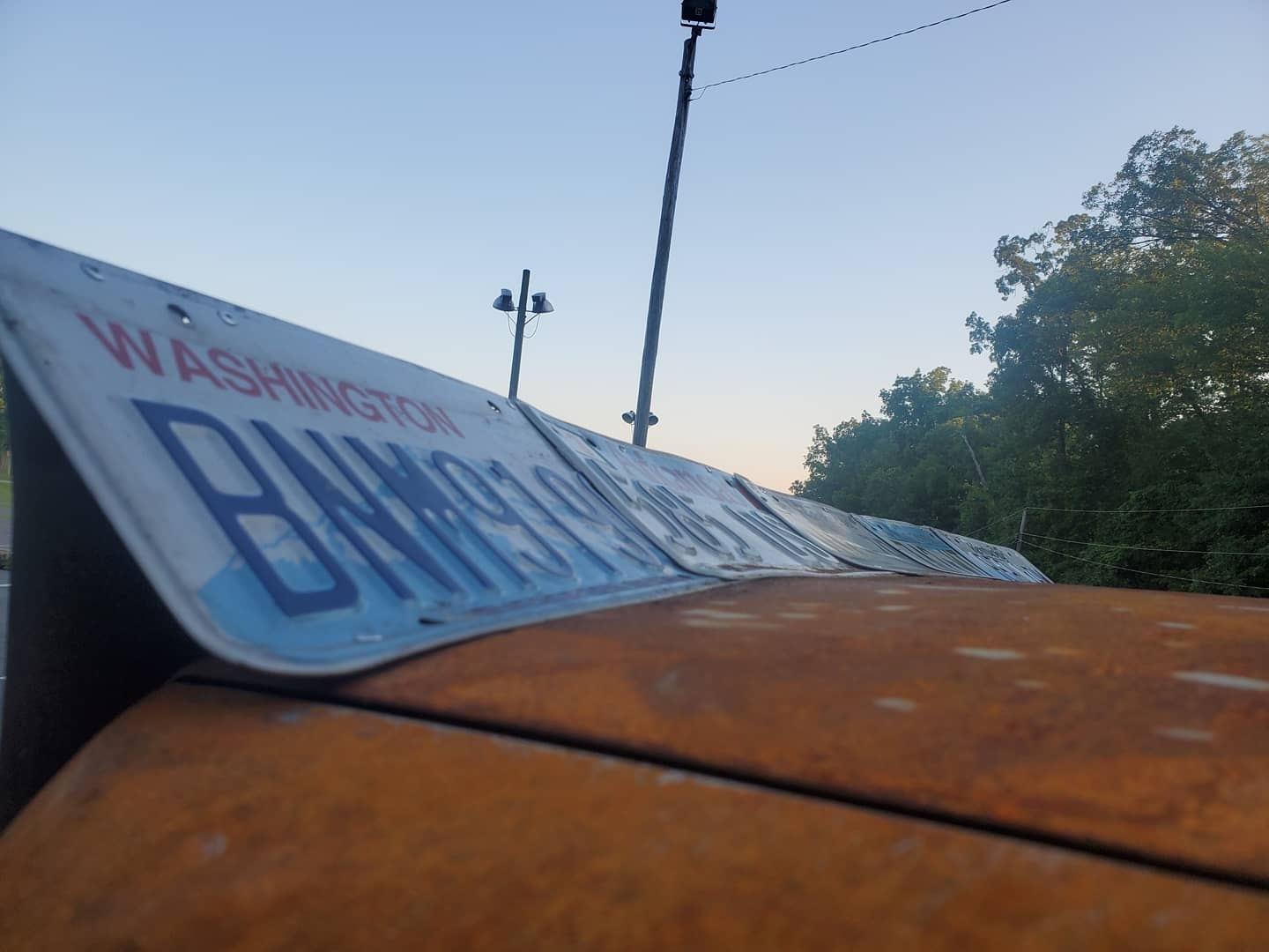 Rusted Rat Rod Toyota Camry with License Plate Fenders