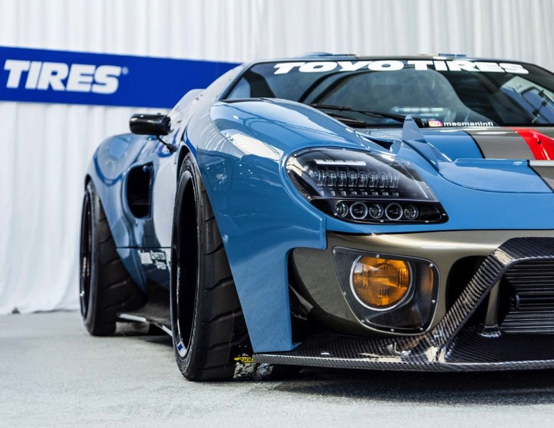 580hp Ford Racing 52XS-Powered Ruffian GT40