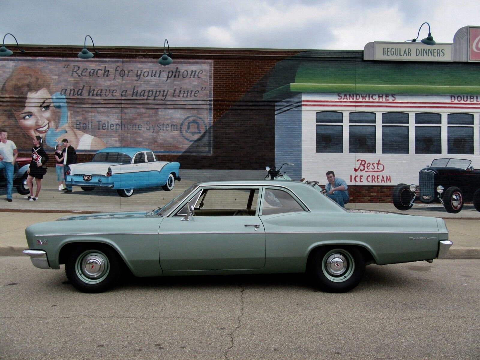 468 Big-Block 1966 Chevrolet Bel Air Restomod
