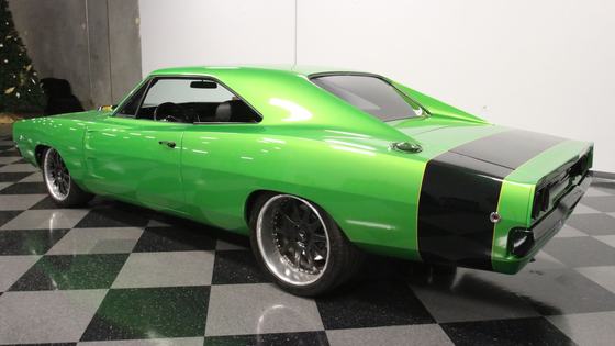 572 HEMI-Powered 1970 Dodge Charger R/T Restomod